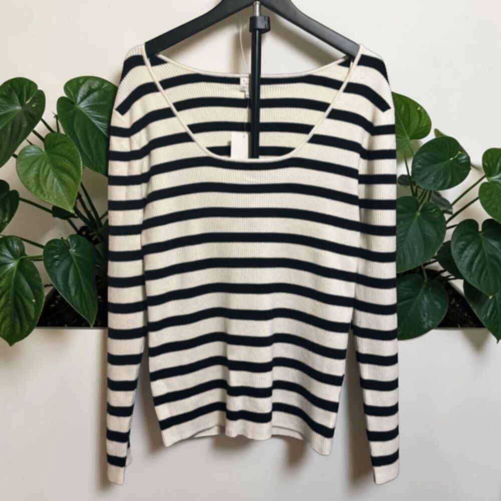 Women’s Black & Ivory Striped Ribbed Long Sleeve Top